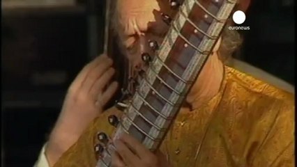 Muere Ravi Shankar, el maestro que transmitió a los...