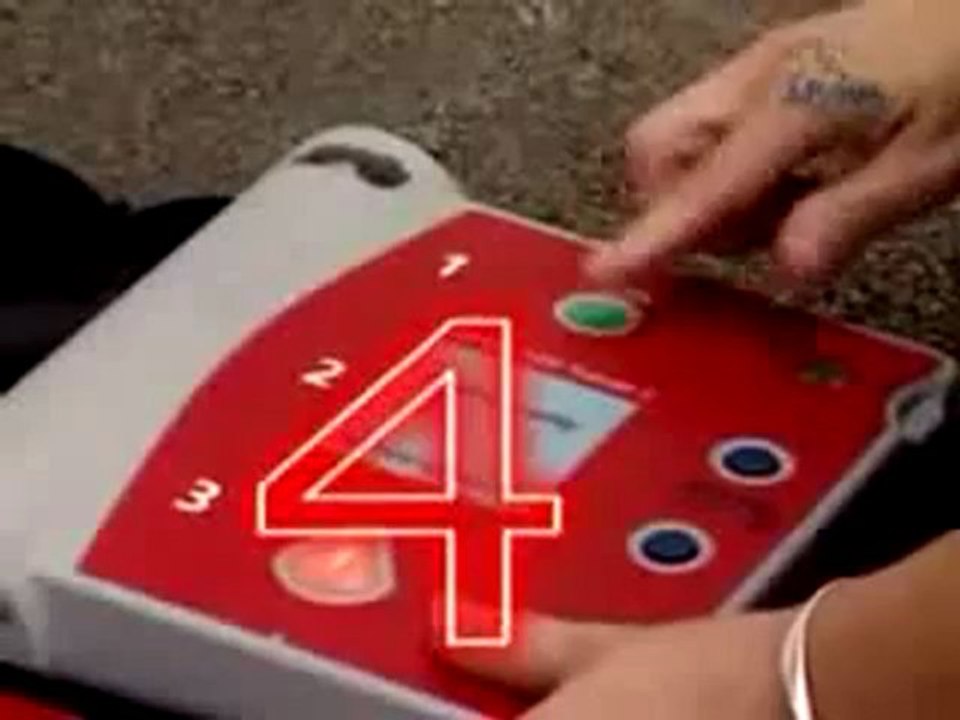 Ylea.eu: Un arrêt cardiaque à marseille aider par un Défibrillateur CESU13