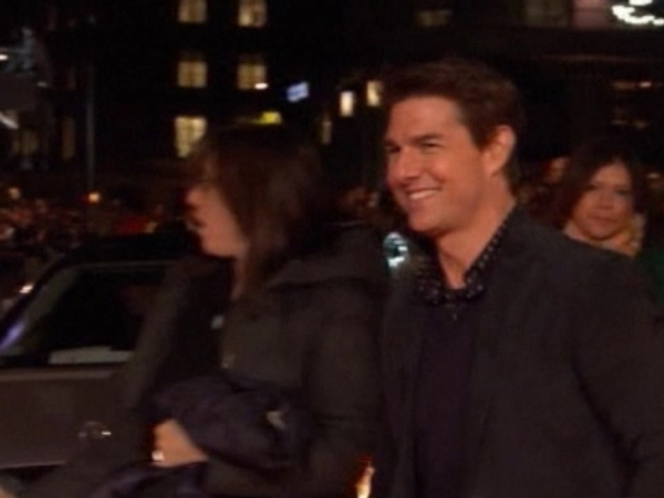 Tom Cruise defends role as "Jack Reacher"