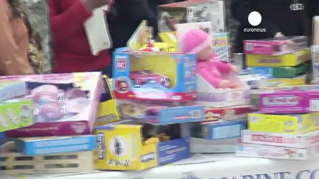 Michelle Obama soutient la collecte des jouets menée...