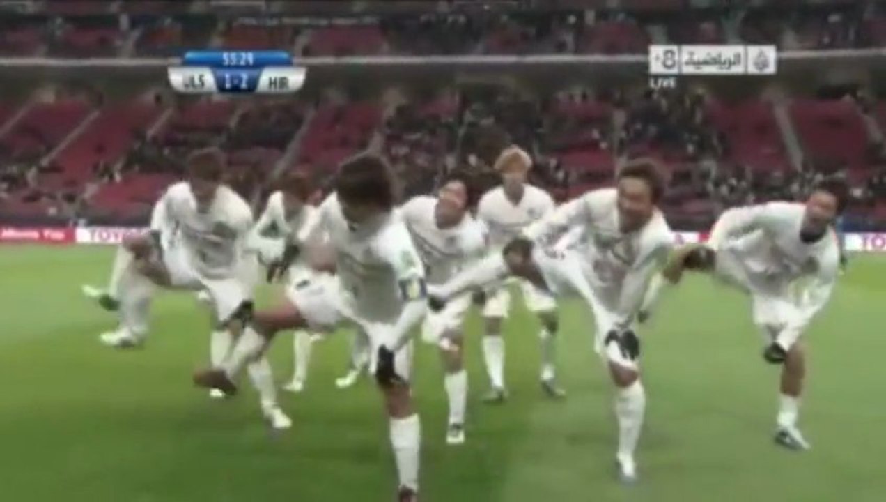 Une célébration mi-Sumo, mi-Haka !