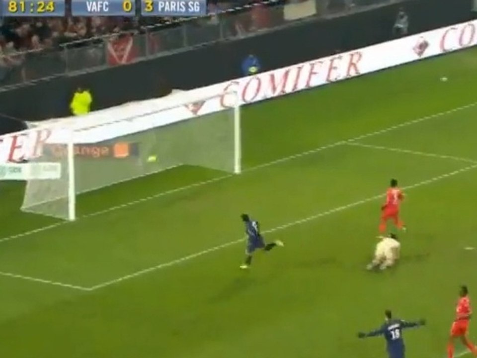 PSG : l'incroyable but de Lavezzi seul face au but de Valenciennes !