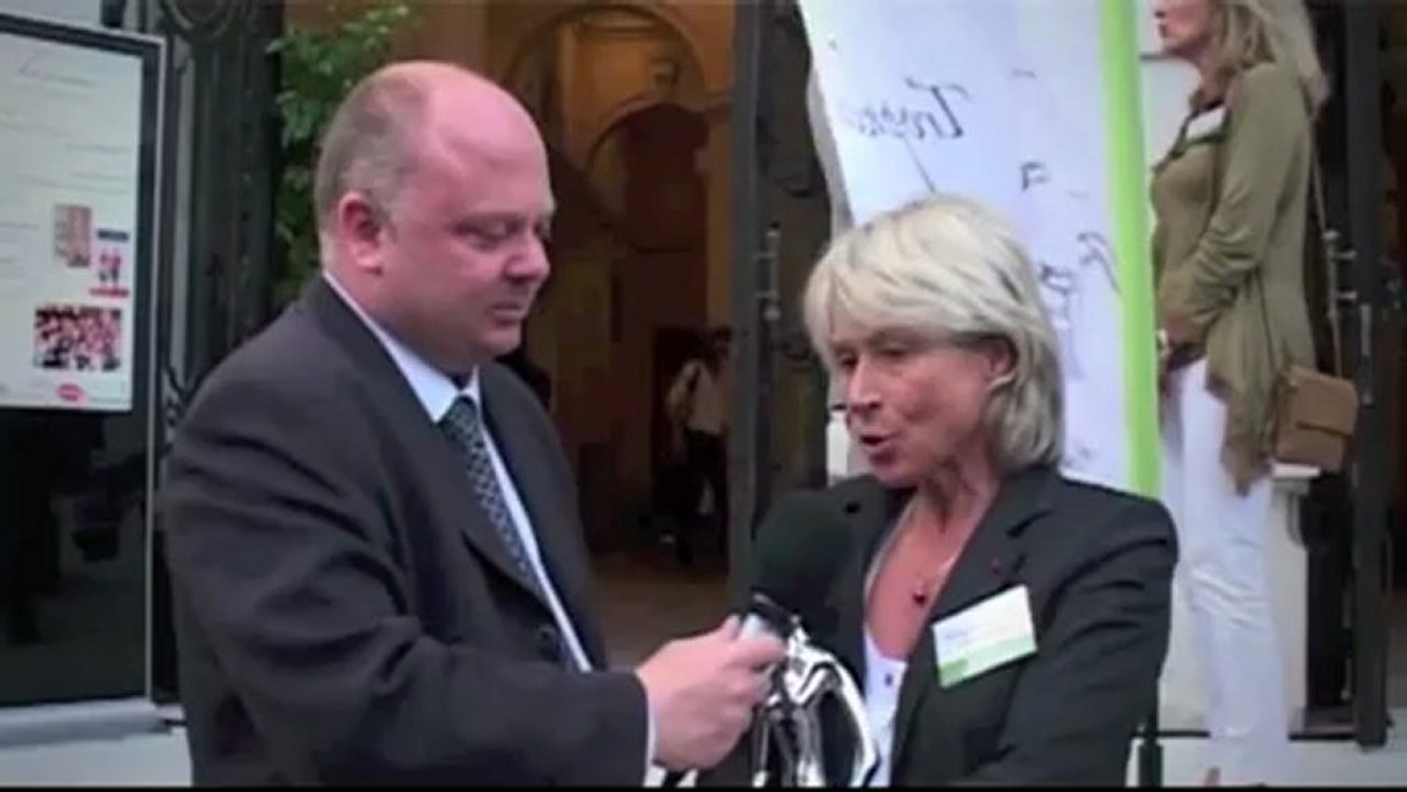 Christine JANIN - Fondatrice « A chacun son Everest » aux trophées de Nice 2012