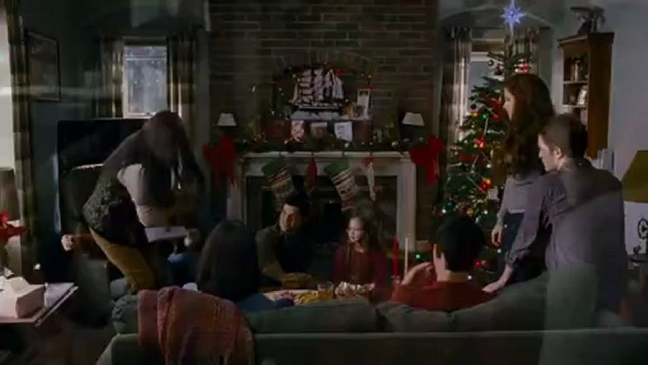 THE TWILIGHT SAGA BREAKING DAWN PART 2   TV Spot 'Holiday'
