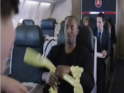 Leo Messi vs Kobe Bryant. Legends on Board, Turkish Airlines
