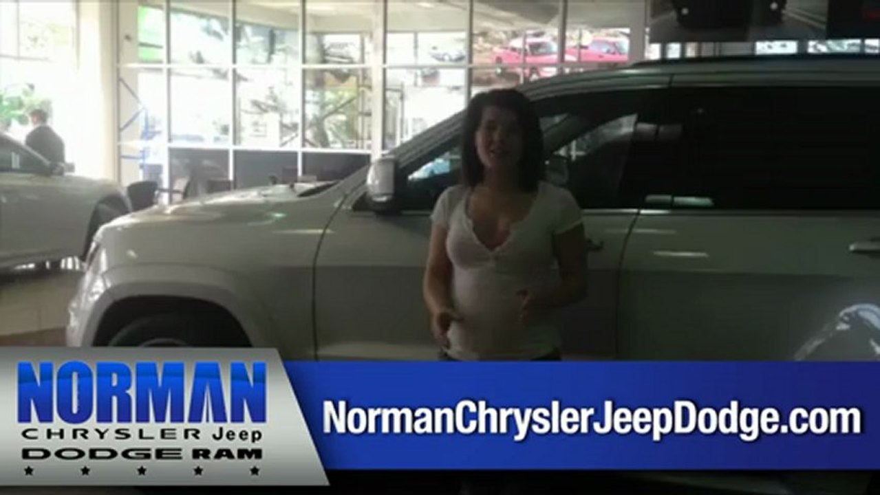 Jeep Dealer near Moore sells to Happy Couple