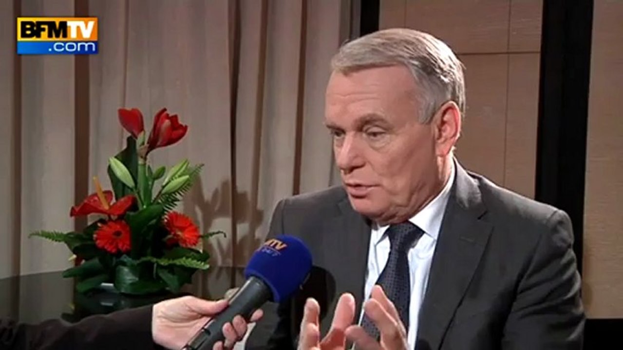 Ayrault évoque la "situation difficile" de PSA et de l'économie française