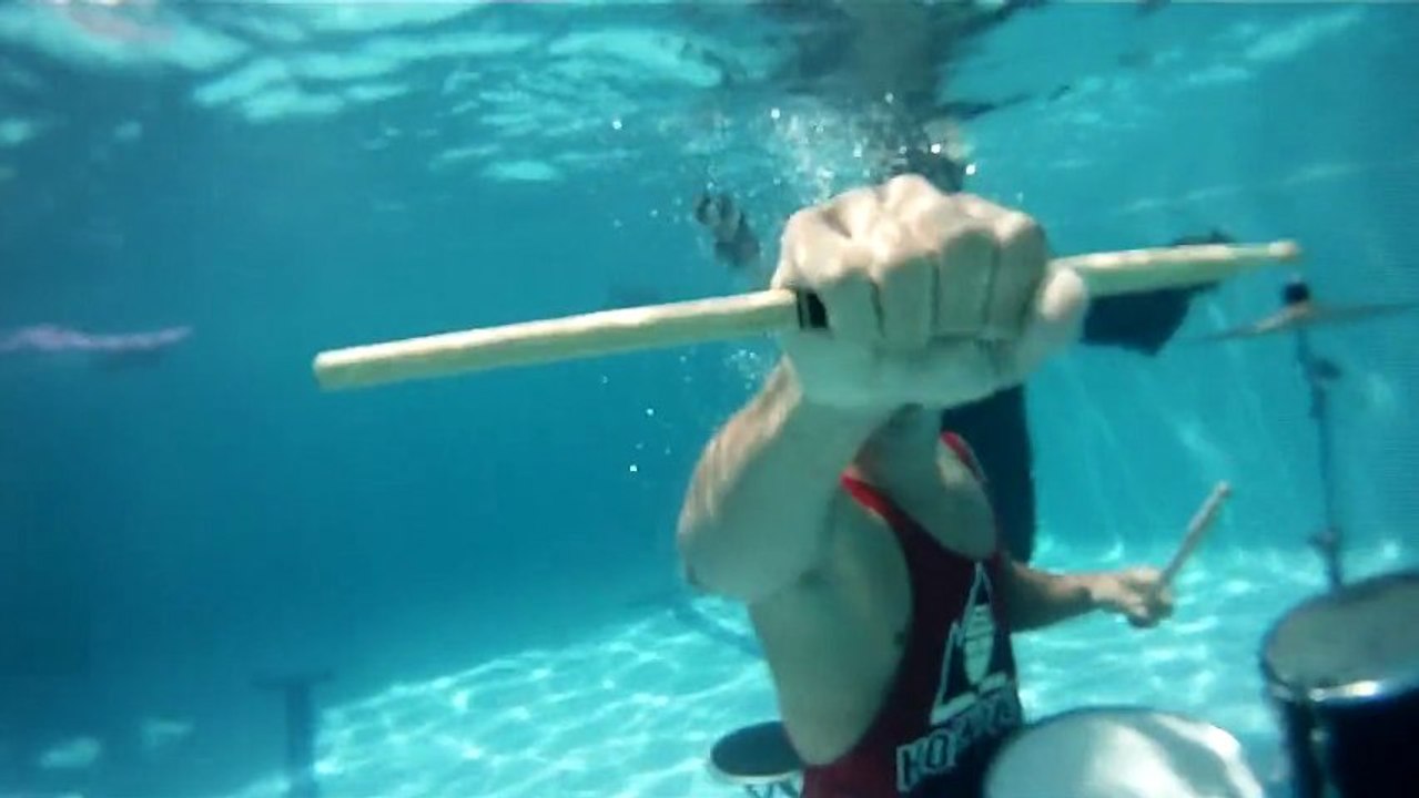 The Police - Message In A Bottle - Deivhook (Underwater "Monkey" Drum Cover)