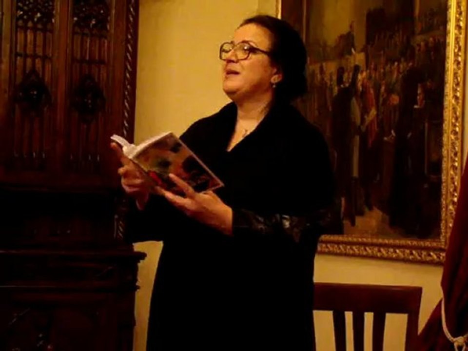 Doina Iarcuczewicz -recita din  volumul de poezie „Trupul lunii” de Flavia Cosma.