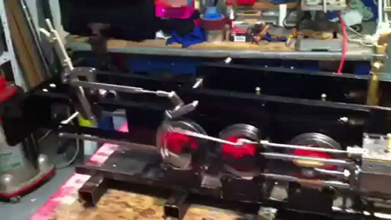 locomotive à vapeur vive Suzanne au banc d'essai