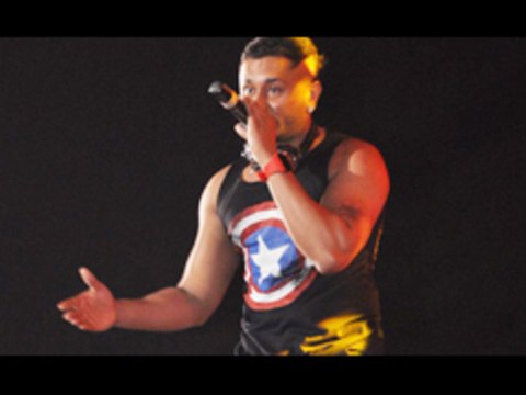 Yo Yo Honey Singh Performs Live @ Satan Album Launch !