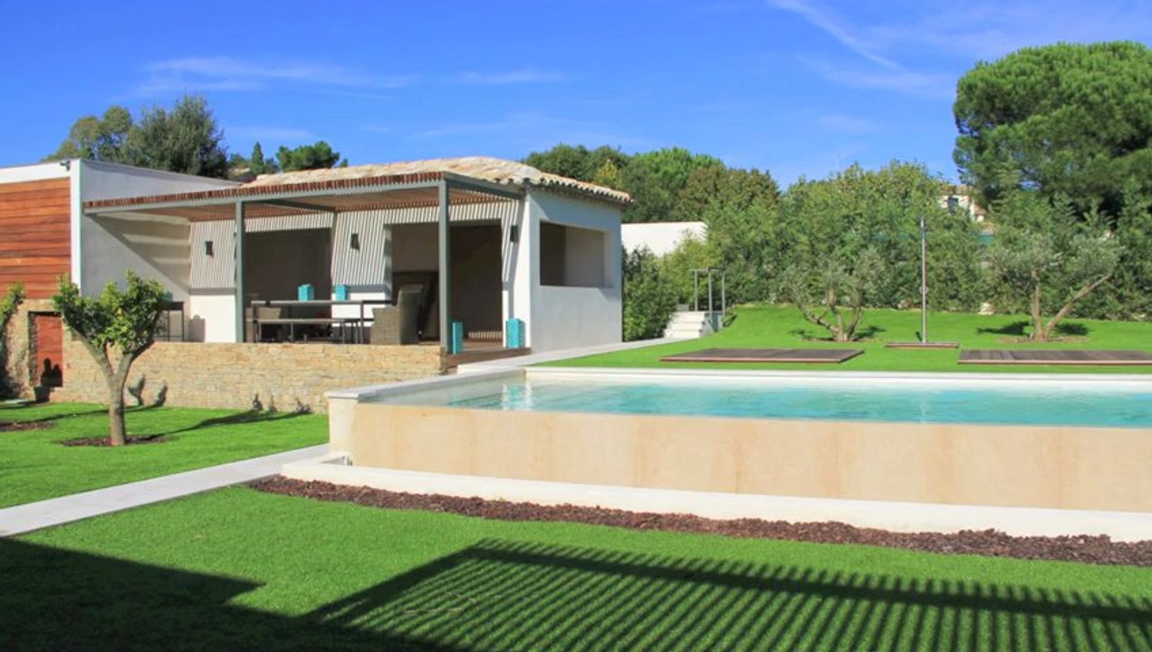 Propriété à vendre Grimaud - Piscine - 4 chambres - 175m2