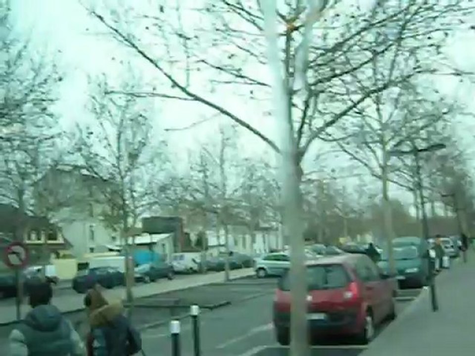 Bus Ride -- 170 -- Aubervilliers to Saint-Denis (France)