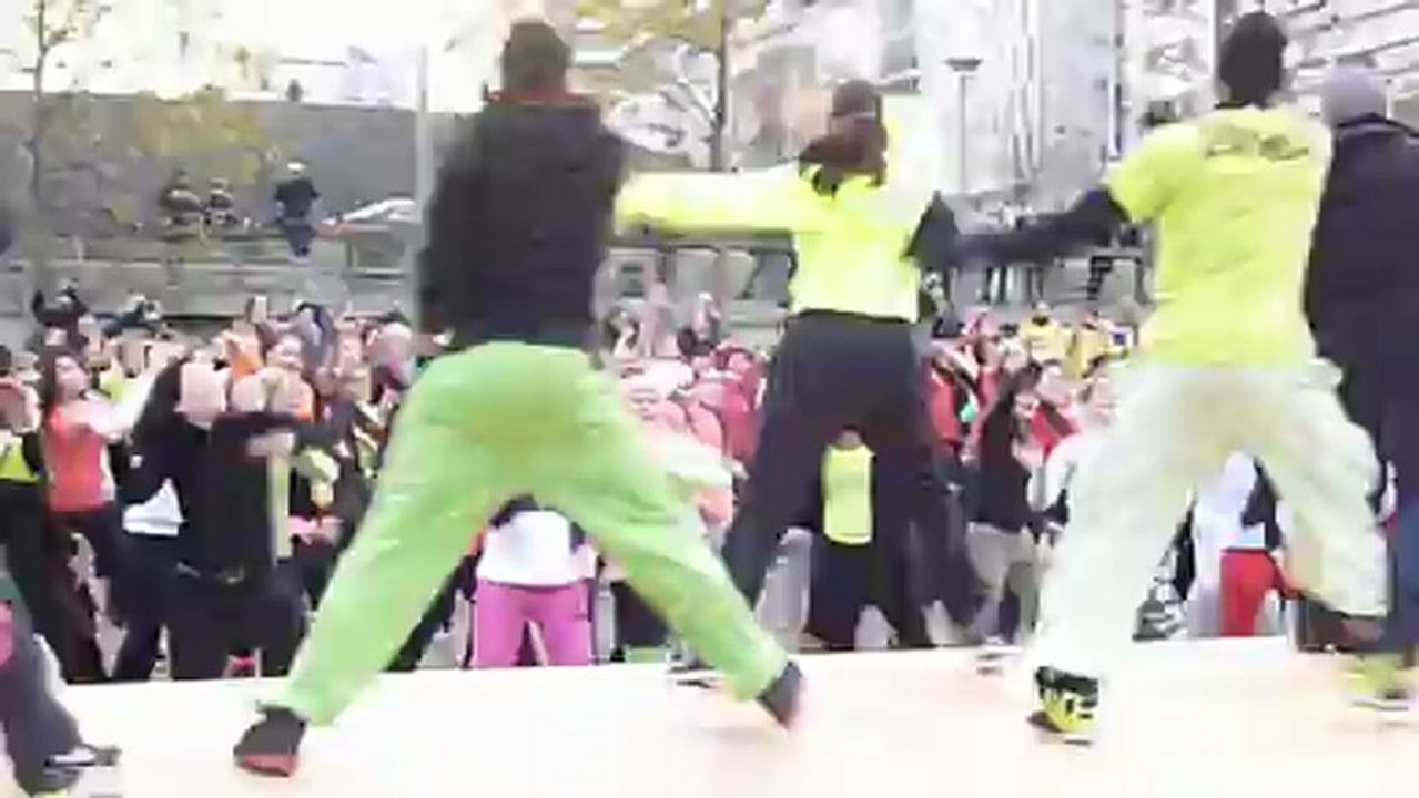 Zumba fitness by Alix telethon 2012