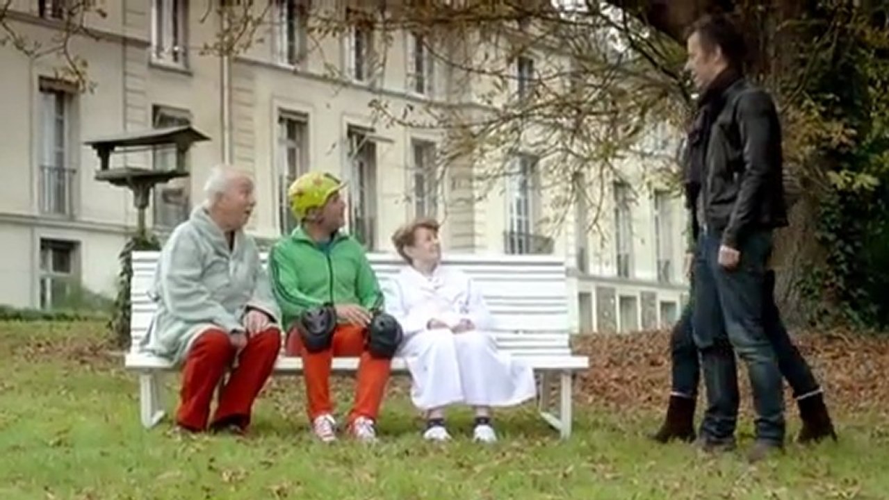 POUF le cascadeur en pleine forme dans sa maison de repos