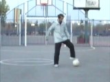 Tutoriale de Fotbal si Freestyle de Alexandru Stan Invata cum sa faci miscari cu mingea
