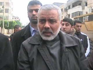 Hundreds attend funeral for slain Palestinian teen