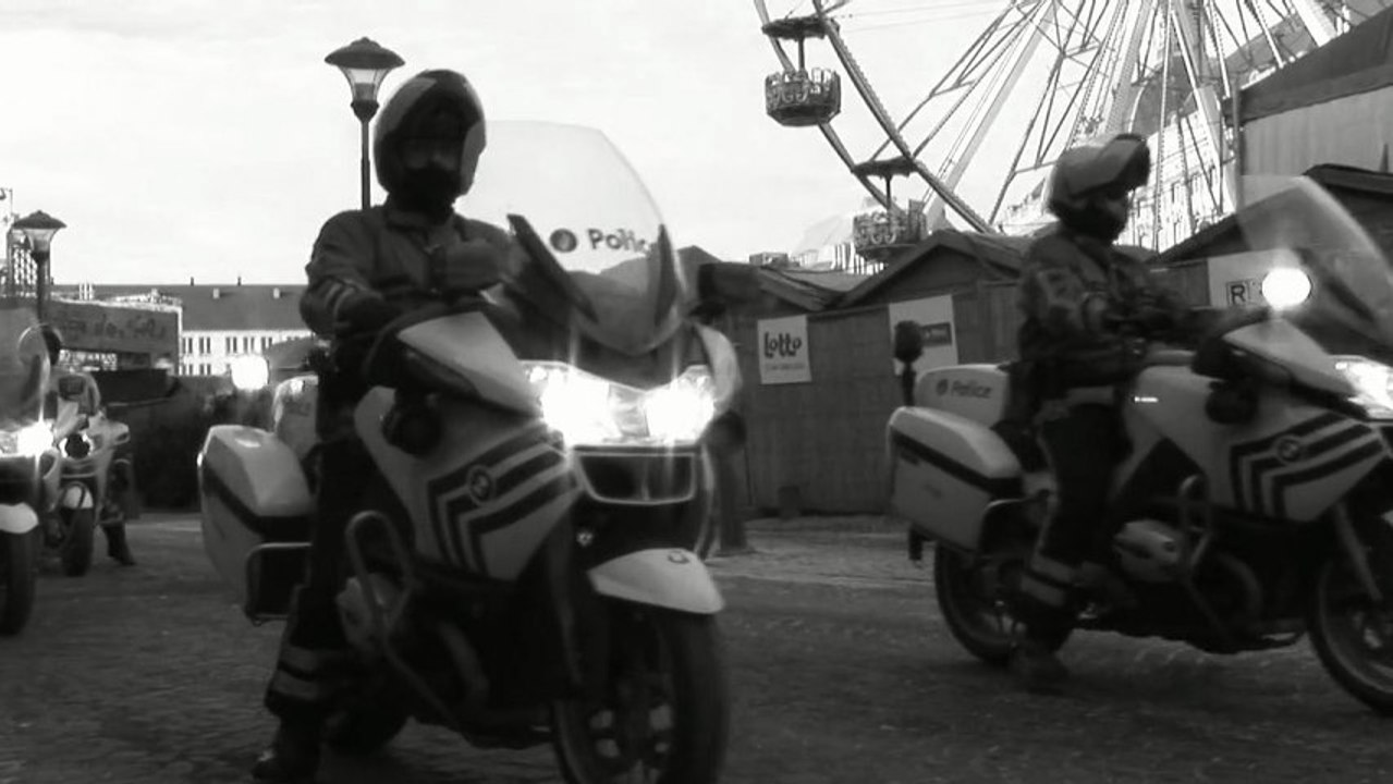 Fusillade de la place Saint-Lambert: beaucoup d'émotion pour l'inauguration de la plaque commémorative