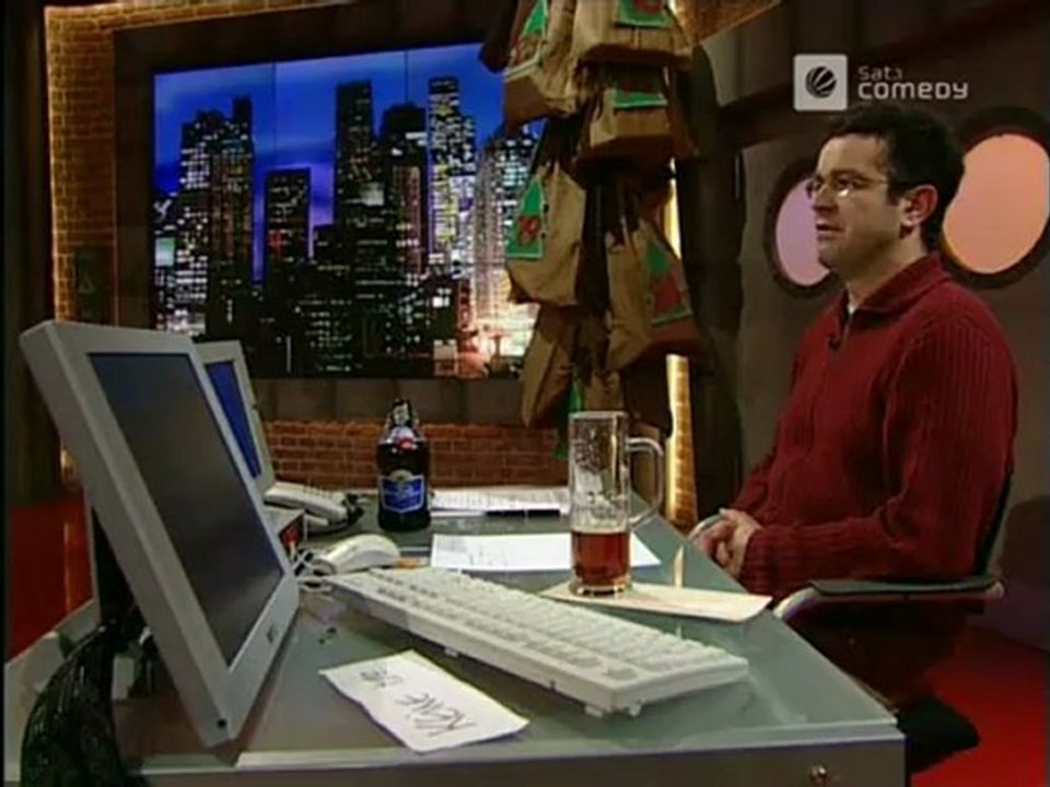 Die Harald Schmidt Show - 1178 - 2002-12-10 - Nicolette Krebitz, Neuer Nachbar VIVA