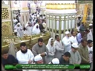 salat-al-maghreb-20121213-madinah