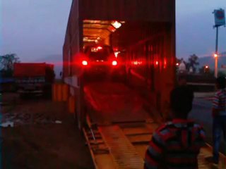 INNOVA CAR TRANSPORTATION  BY C L S PACKERS & MOVERS JAMSHEDPUR JHARKHAND