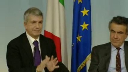 Скачать видео: Roma - Fondi strutturali conferenza stampa del Ministro Barca (11.12.12)