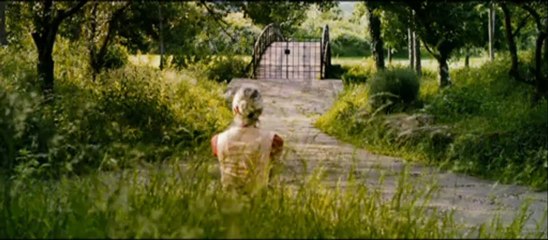 HOT HOT HOT - Bande-annonce VO