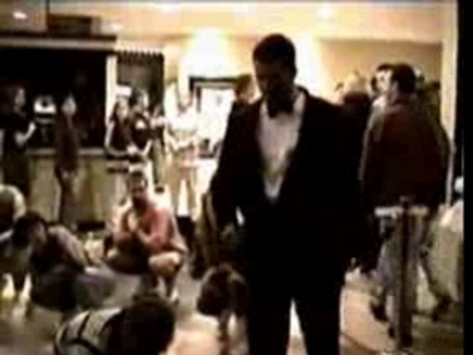 Fatboy Slim - Praise You [1998]