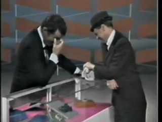 Bob Newhart cracks up Dean Martin - 'Hairpiece' - 1965