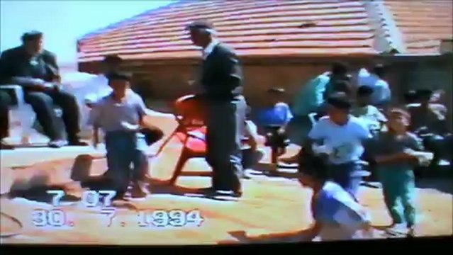 1994 Yili Dügün - Kapi Önü Halay ve Agirlama - Video 12