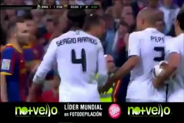 Messi "vô tình" sút bóng như búa bổ vào người một CĐV Real.