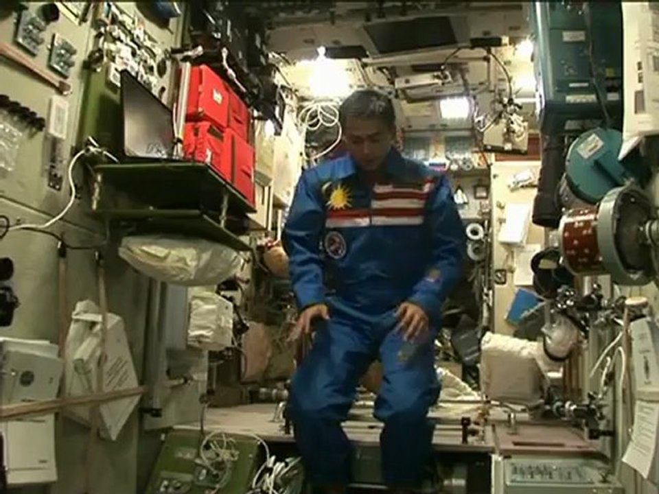 Dr. Sheikh Muszaphar Shukor - Prière dans l'espace