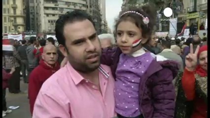 Clashes continue ahead of Egypt referendum