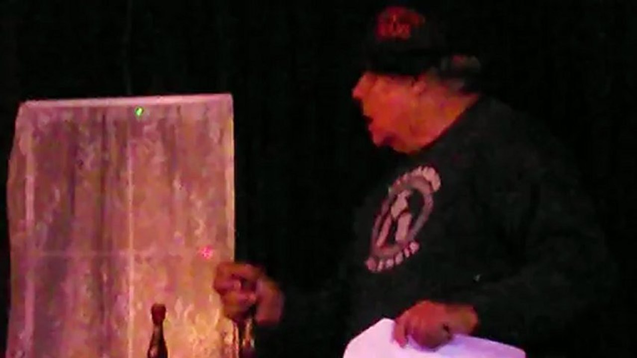 MARIANO PEÑA ALBARES-ANA ARIAS SAAVEDRA-3 CAPITULO DE LA SERIE: LAS CLASES DE ANACLETO EL PILLÍN CON ESTRELLITA CON SU TILÍN