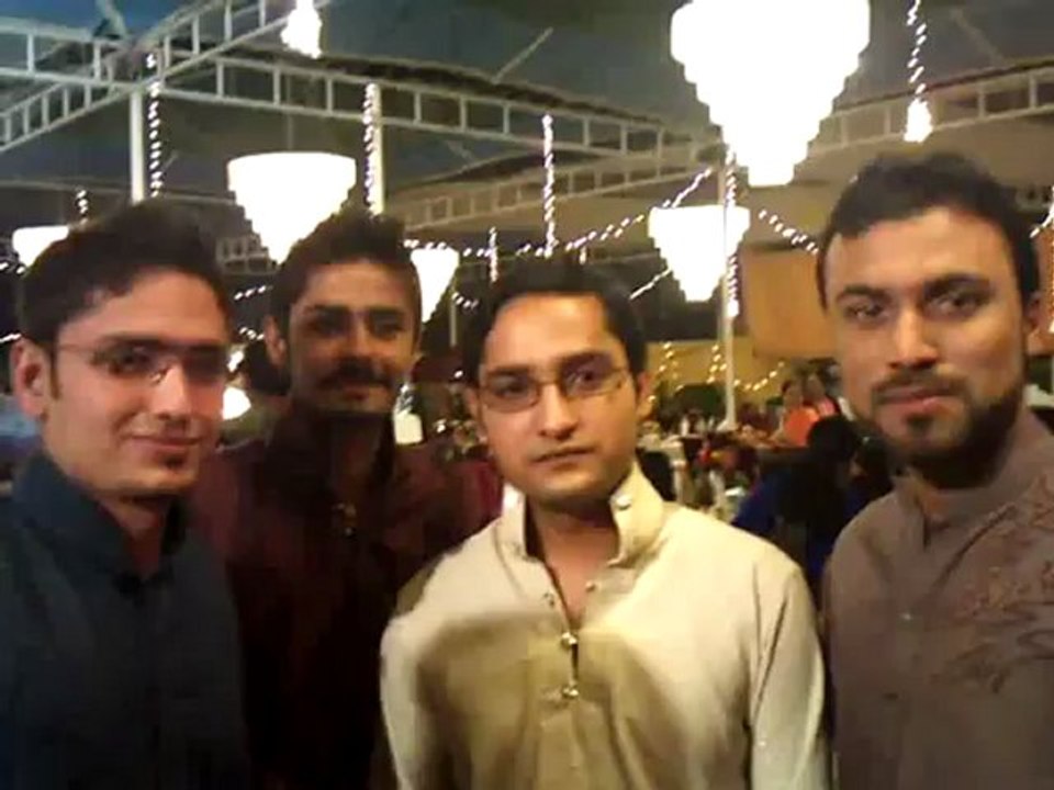 Esi Vedio Jo deykh kar ap Bar bar hasain gay .hahahha