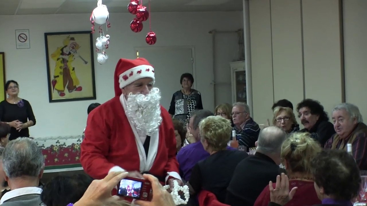 2012-Bessan Repas de Noël à Sports et Loisirs