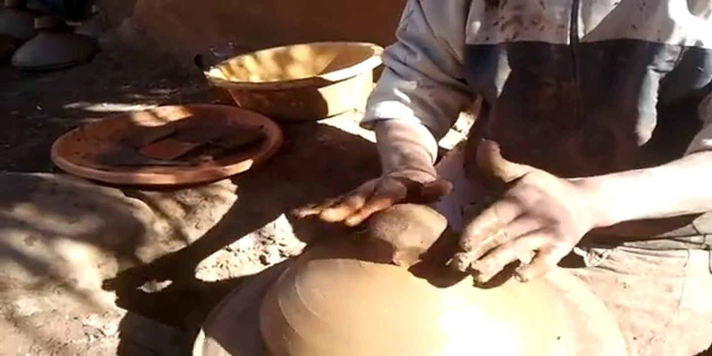 SansLa poterie au coeur des montagnes de l 'atlas au Maroc