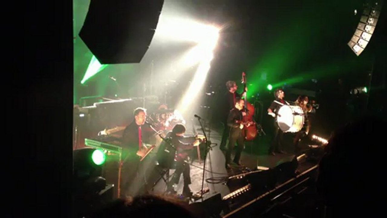 Dionysos - Miss Acacia - Brest 14-12-12