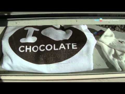 Napoli - Al via Showcolate in Piazza Plebiscito (06.12.12)