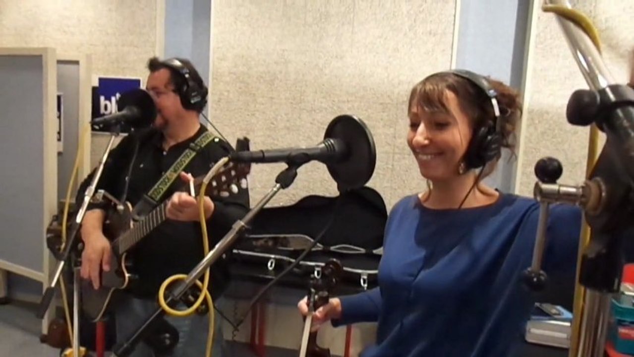 [BDS] IssMan chante Barbara