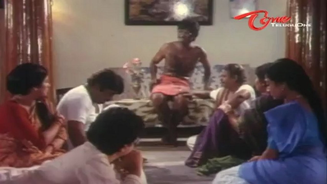 Telugu Comedy Scene - Subhaleka Sudhakar Beaten Black & Blue