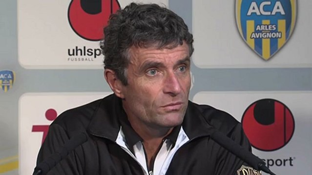 Conférence de presse AC Arles Avignon - Tours FC : Pierre MOSCA (ACA) - Bernard BLAQUART (TOURS) - saison 2012/2013