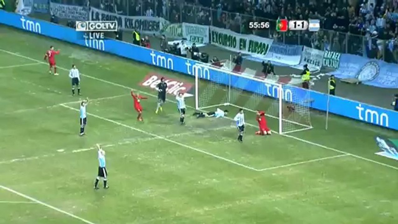 Cristiano Ronaldo vs Argentina (N) 10-11 HD 720p by MemeT