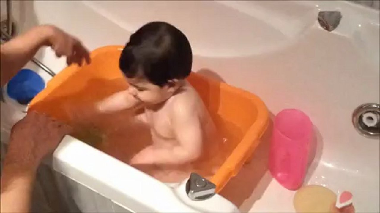 luna nervios en el baño