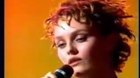 Mistral Gagnant par Vanessa Paradis