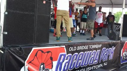 HUMAN VTEC BATTLES AT HONDA DAY  VTEC engine sound