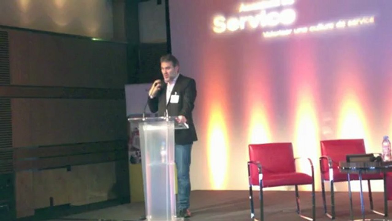 "Le service : ultraconfiance et écologie du stress" - Vincent Cespedes