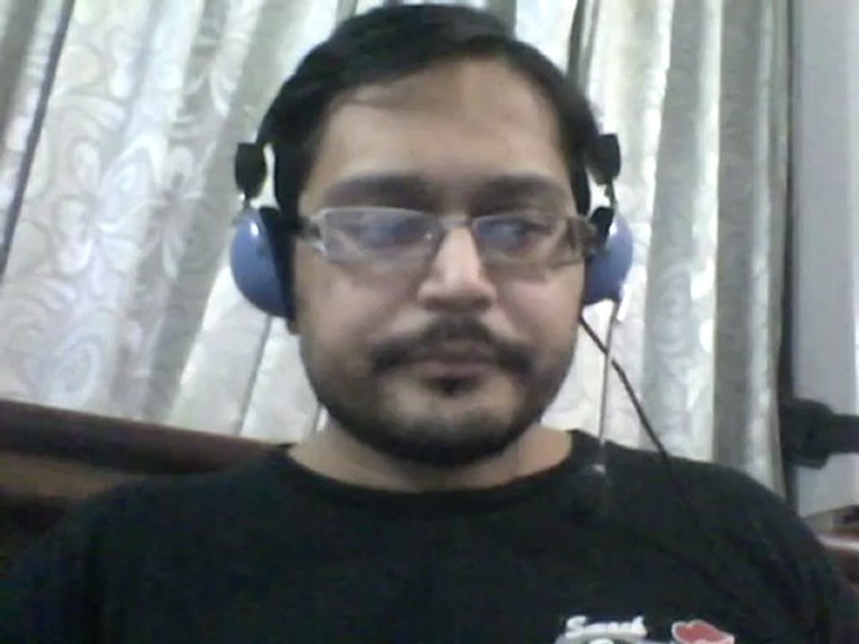 chehra hai ya chand khila hai