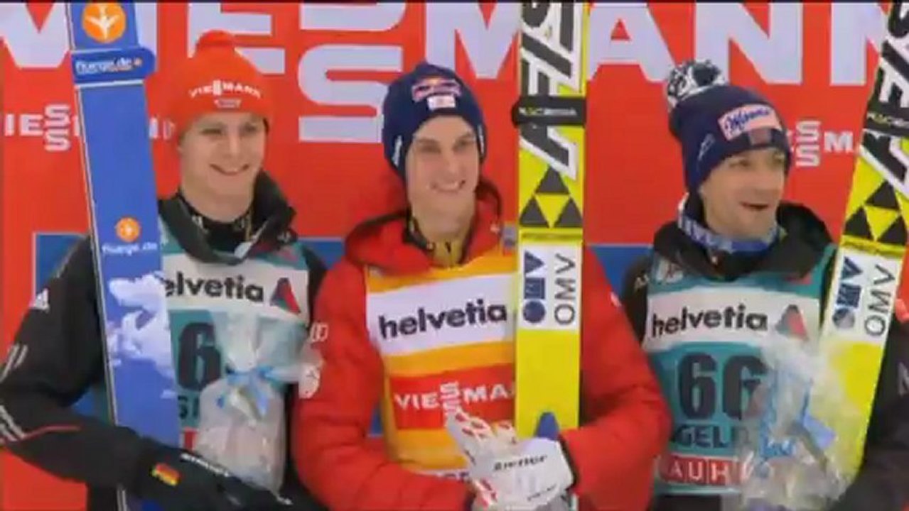 Skispringen: 17-Jähriger brilliert in Engelberg! Wellinger auf Rang zwei