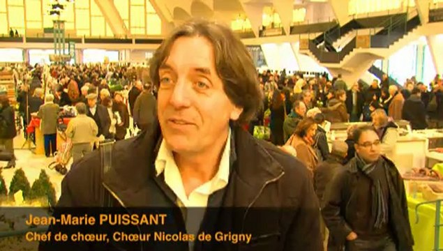 Flashmob de chants lyriques au marché du Boulingrin à Reims